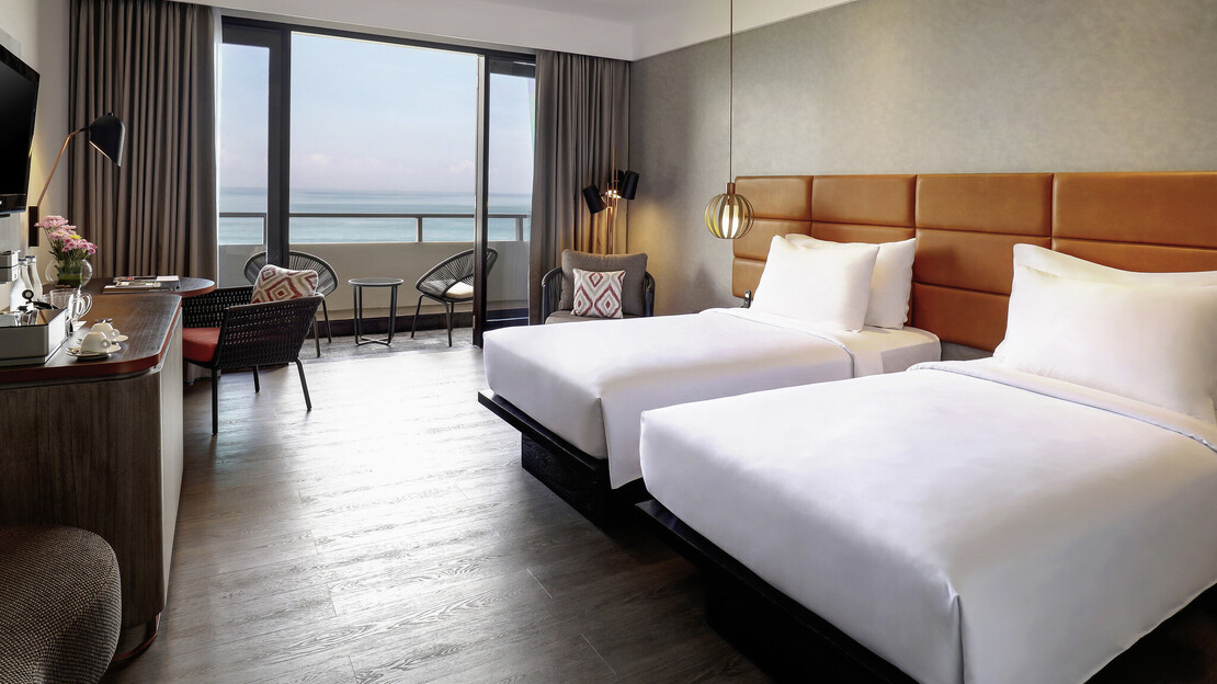 Premium Deluxe Twin Room with Ocean View